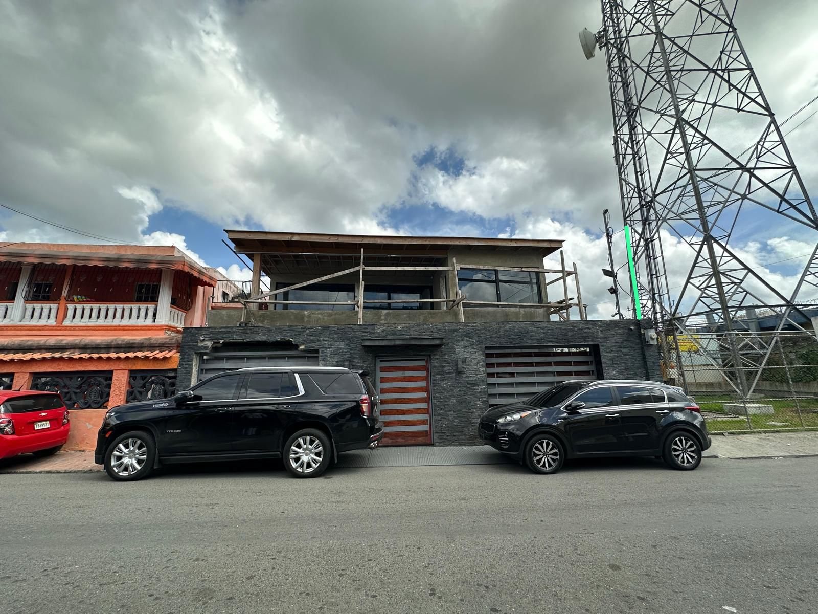 Vista de la obra construida en su entorno por A. Guzman Studio