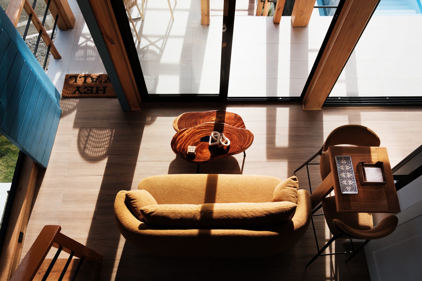 Villa residencial de montaña en Constanza por A. Guzman Studio